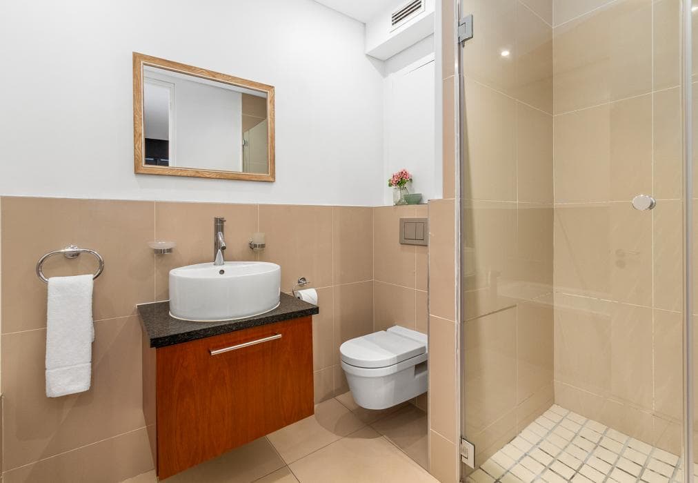 Eden On The Bay 174B