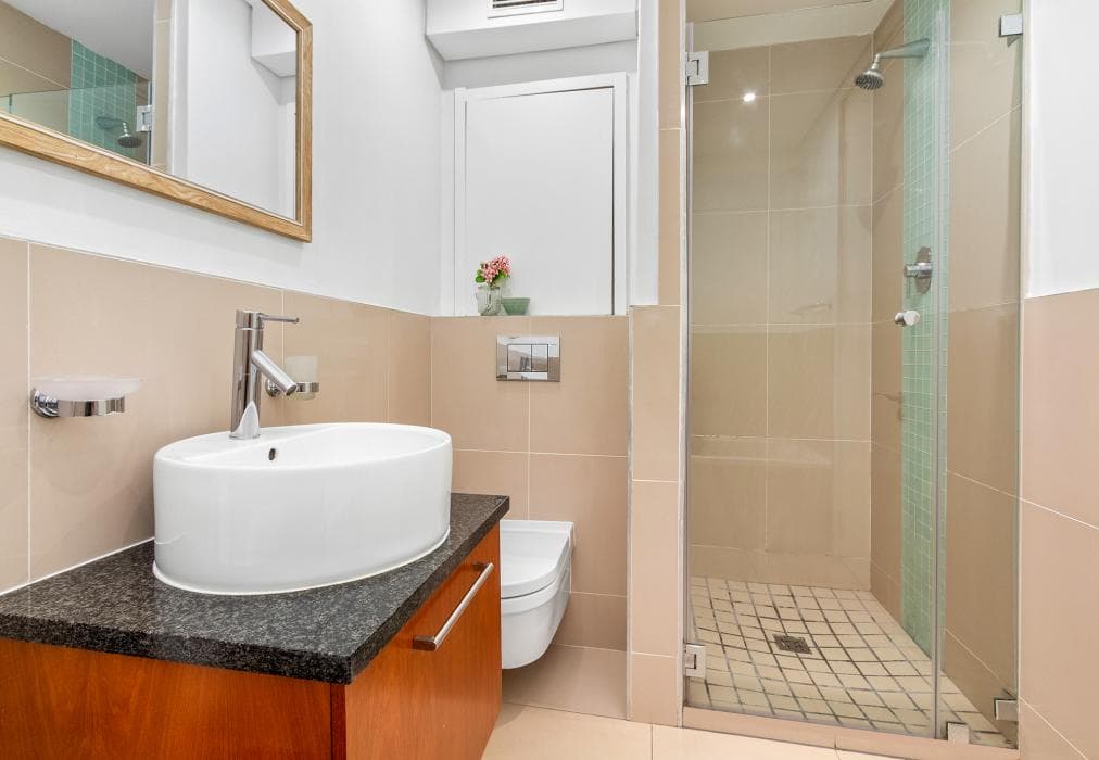 Eden On The Bay 174B