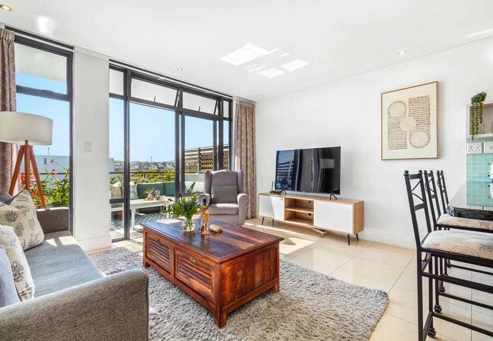 Eden On The Bay 174B