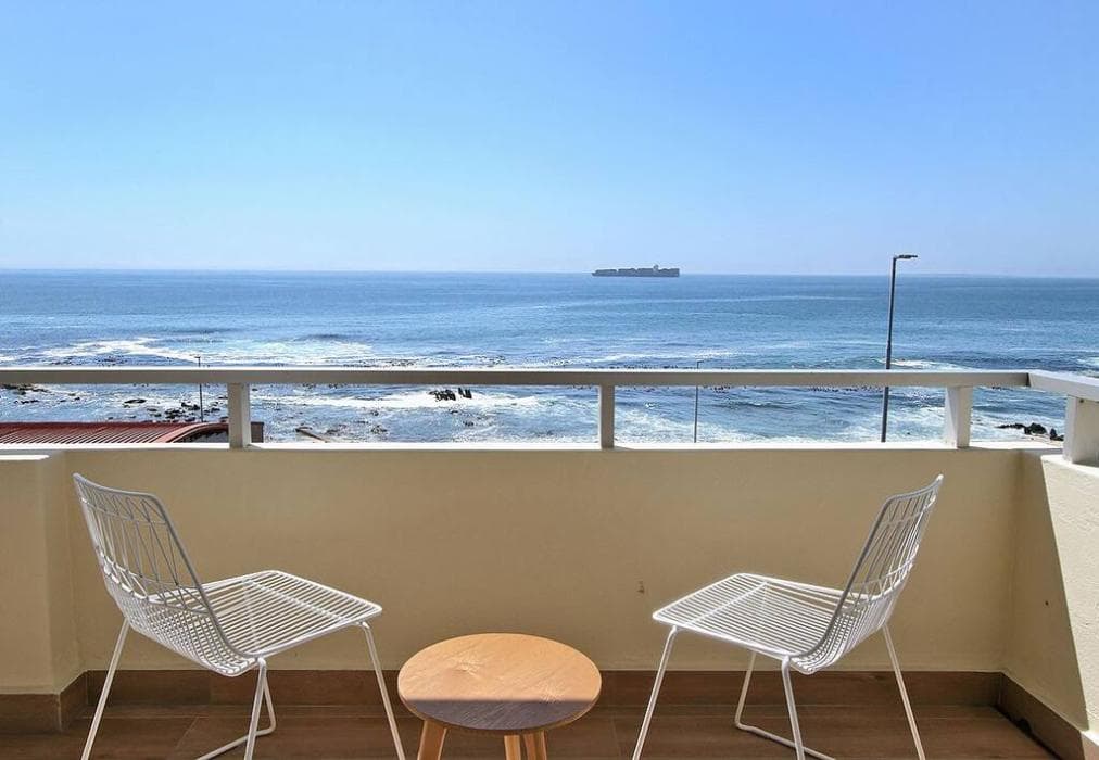31 Blue Waters - Beach Road Apartment in Sea Point with Sea Views