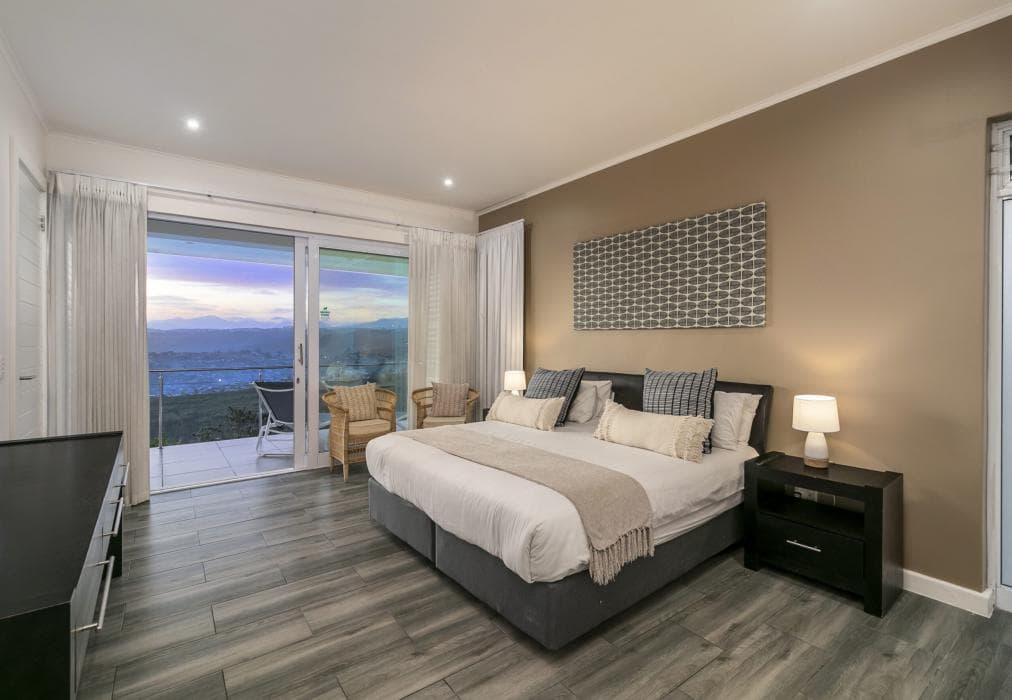 Pezula Guccis Luxury Retreat BQ6