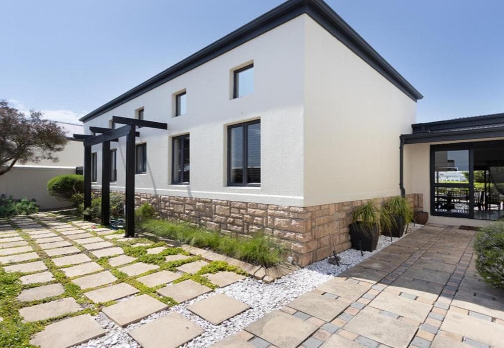 Atlantic Drive Villa