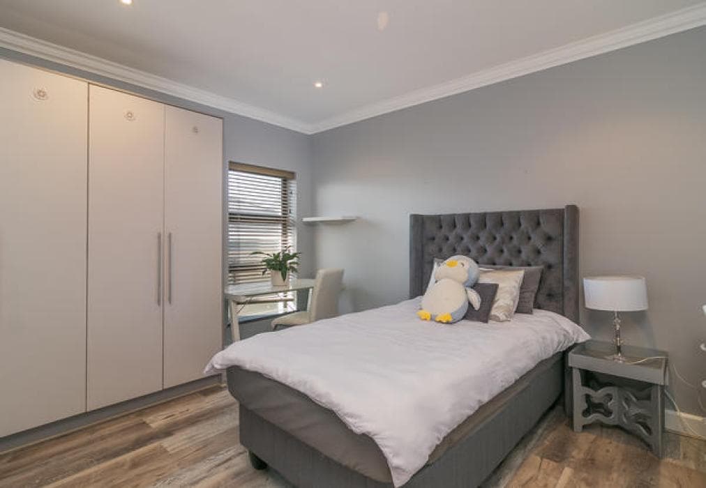 Pezula Ocean Side Of Life