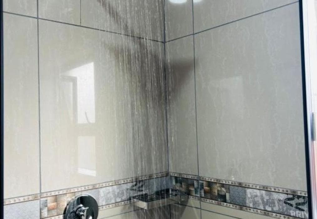 The Guesthouse 8 on Impala