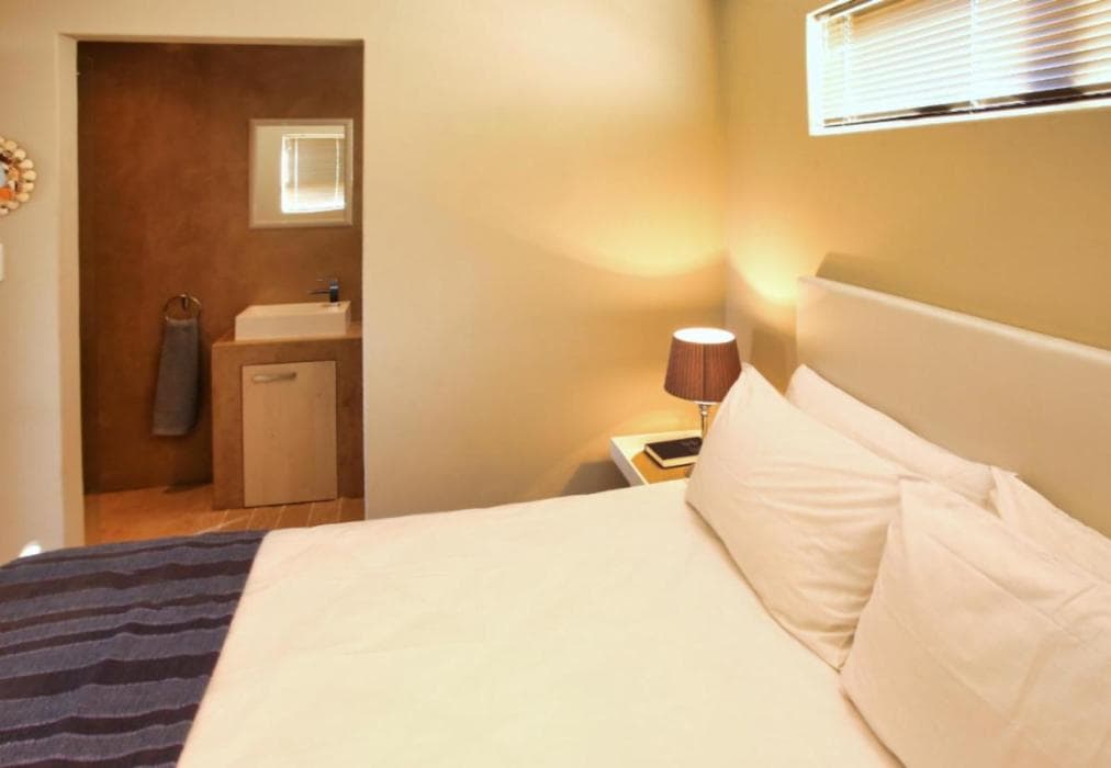 Honeysuckle Langebaan 4 sleeper