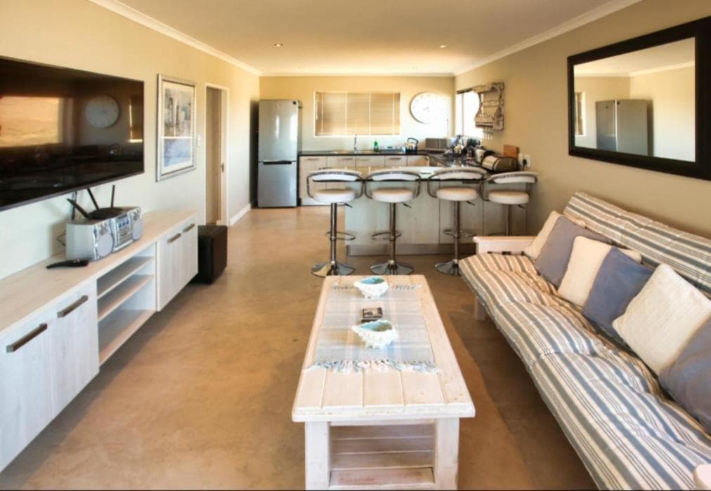 Honeysuckle Langebaan 4 sleeper