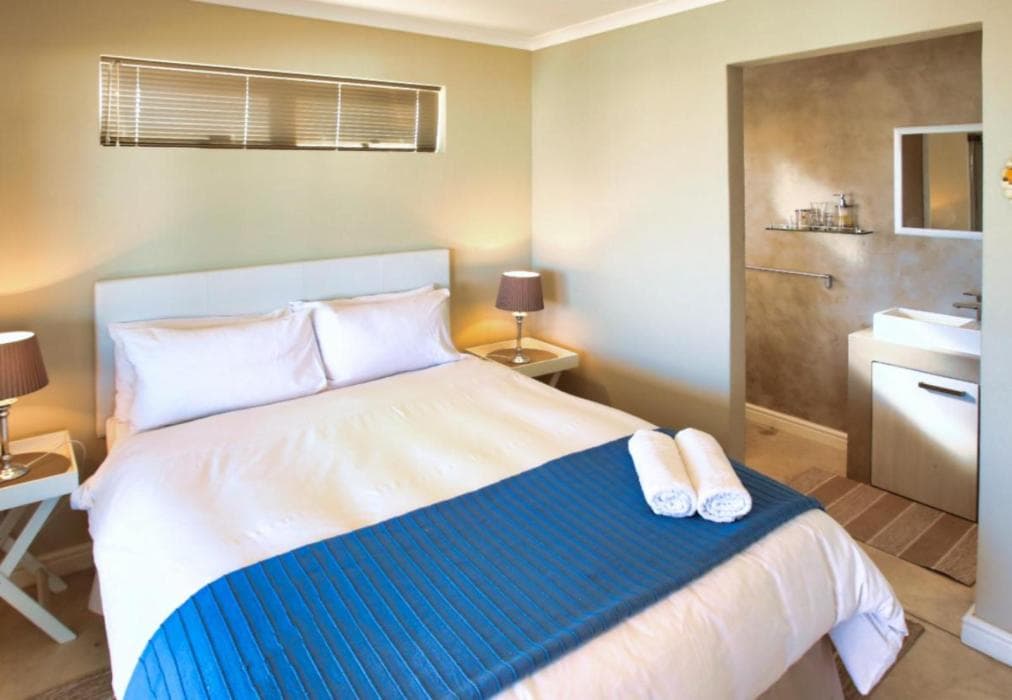 Honeysuckle Langebaan 4 sleeper