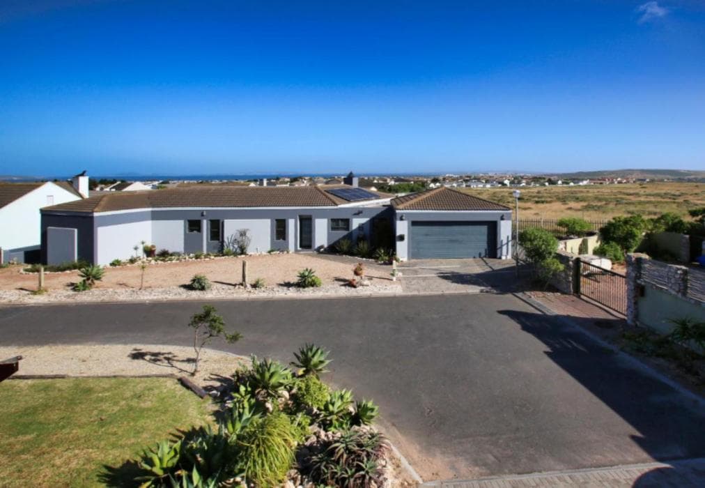 Honeysuckle Langebaan 4 sleeper