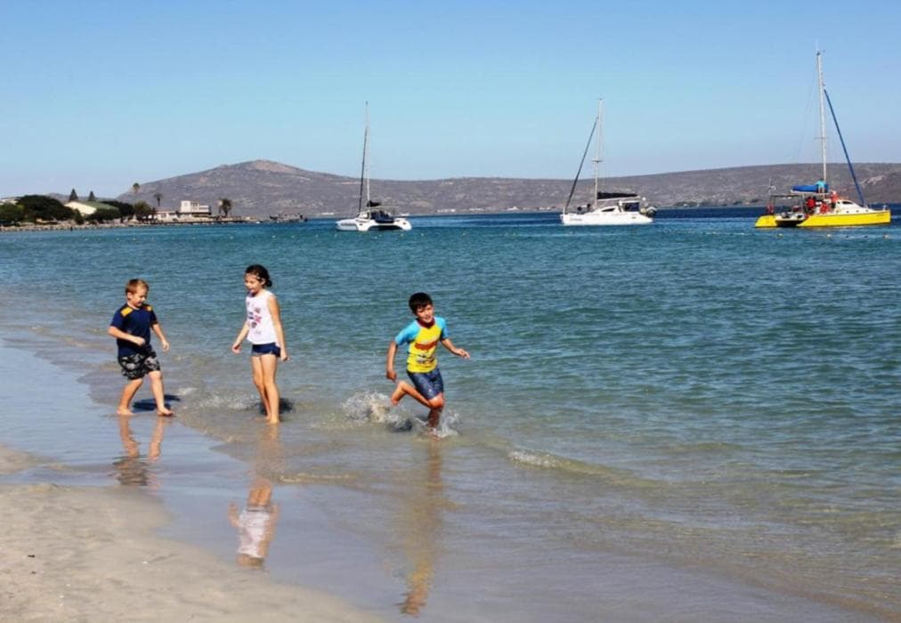 Honeysuckle Langebaan 4 sleeper