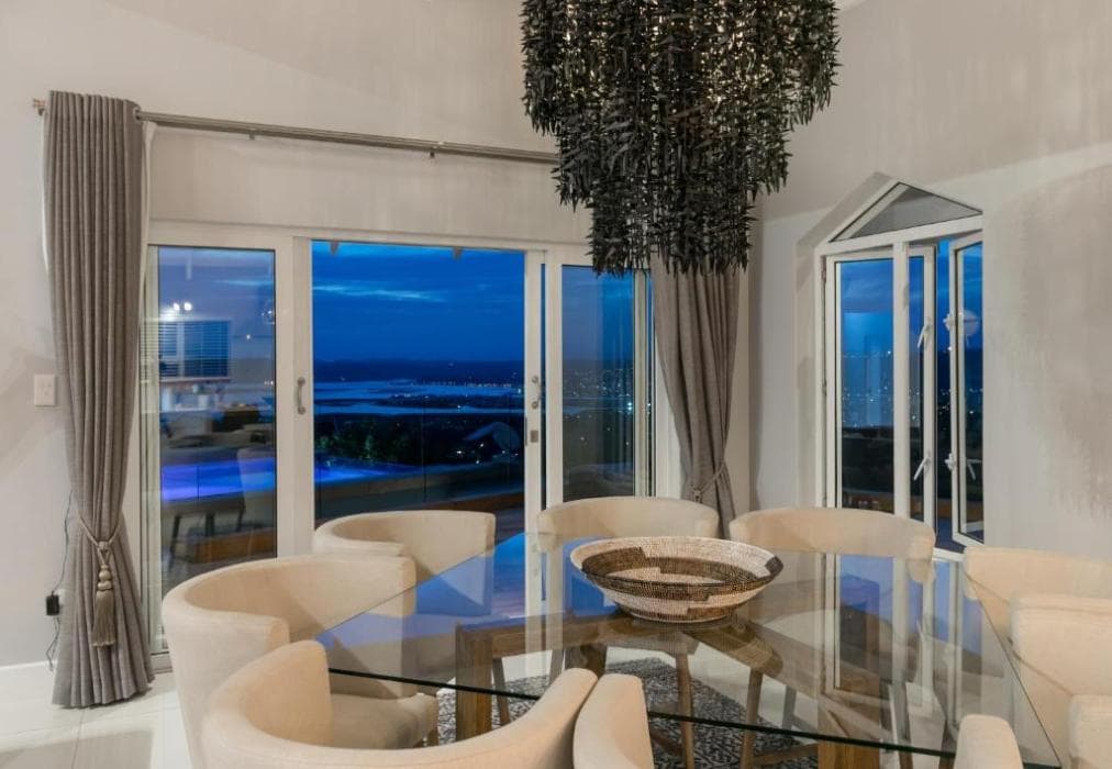 Pezula Heaven On Earth  CM34