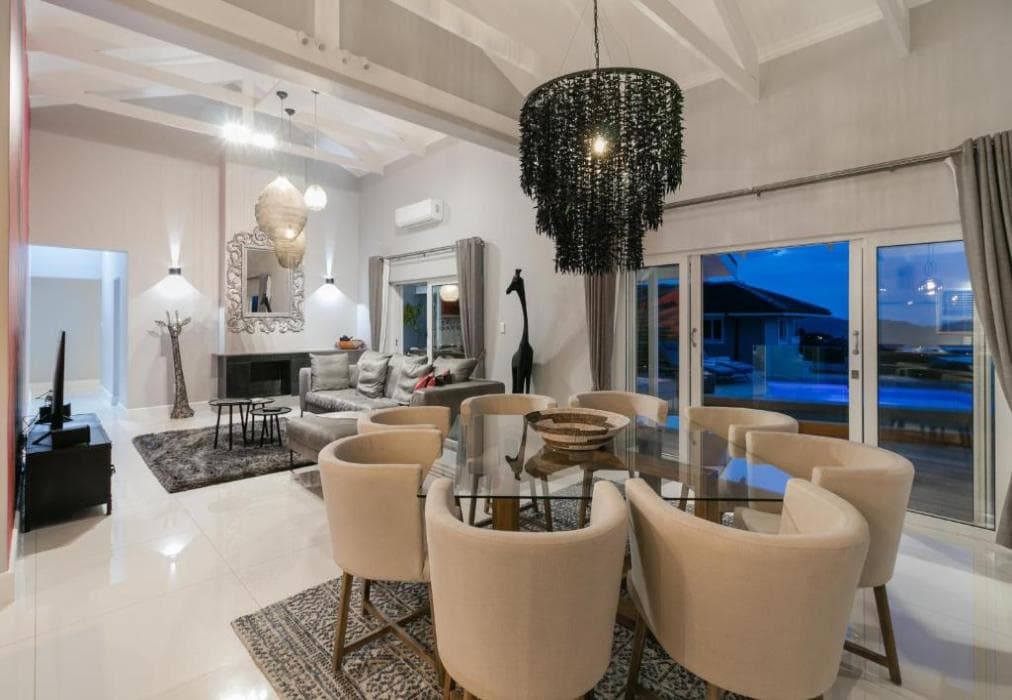 Pezula Heaven On Earth  CM34