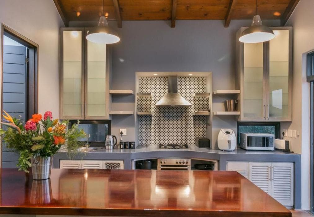 Pezula Martingale Delight  MG10