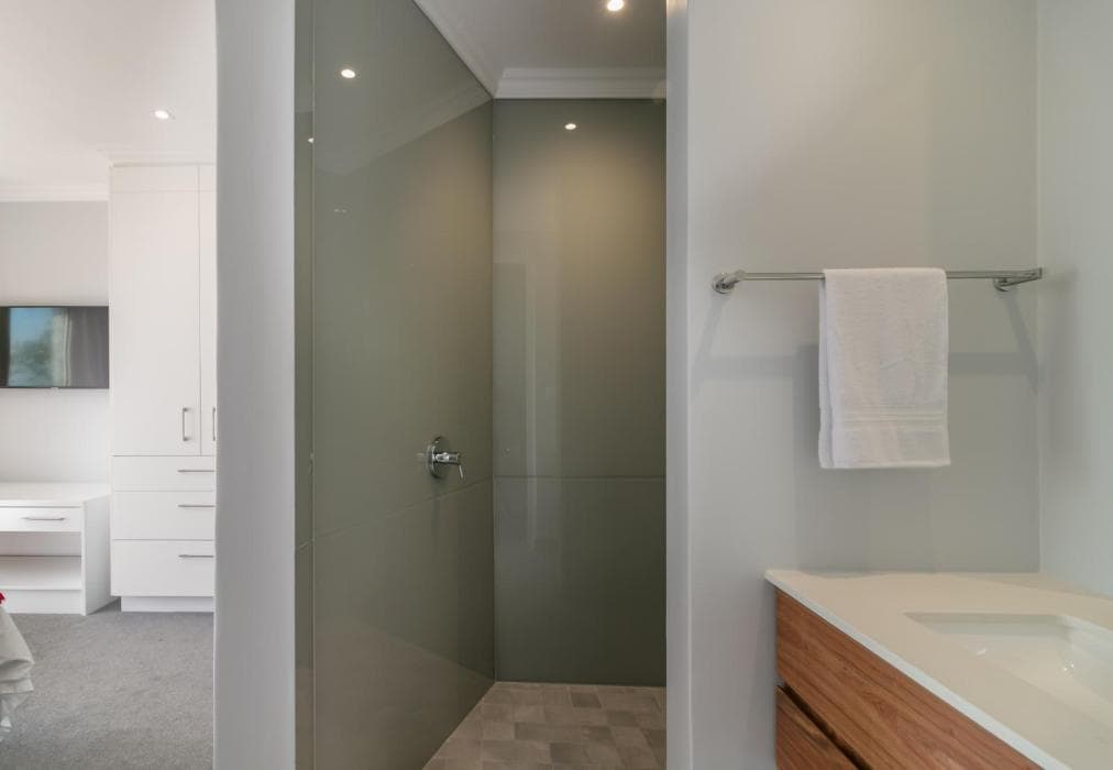 Pezula A Piece of Paradise  AR27