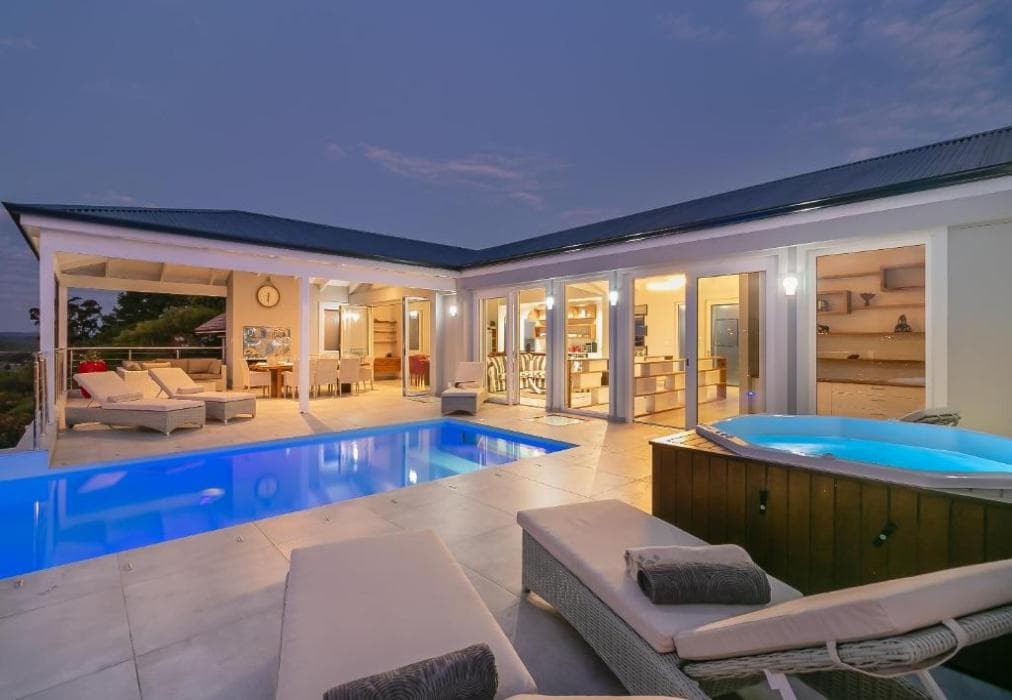 Pezula A Piece of Paradise  AR27