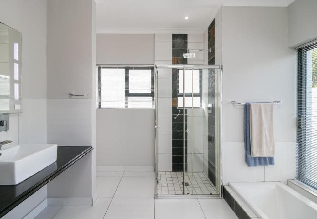 Pezula Ocean  Valley Views  FC14