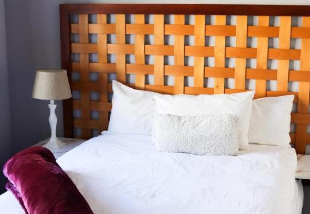 Waterfront Delight  GR1