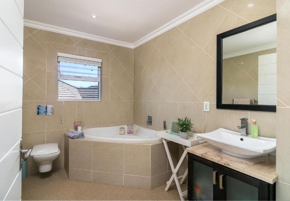 Pezula  Indian Ocean Splendour  MT8