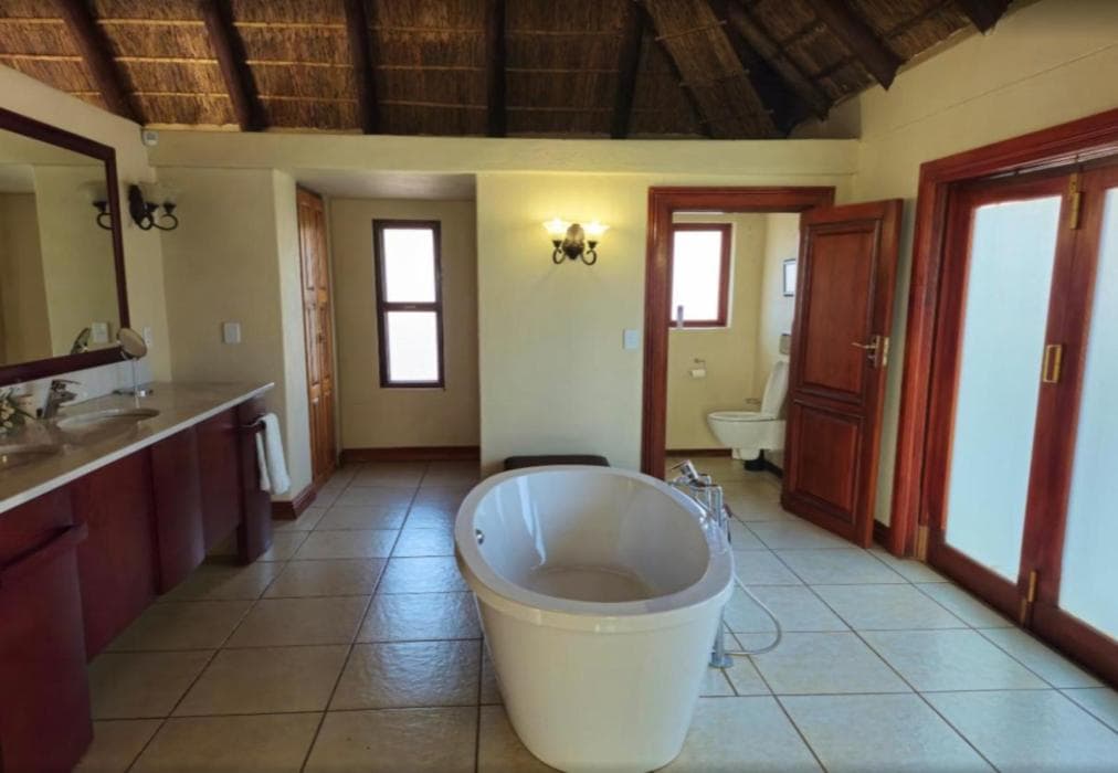 Phakela Private Game Lodge