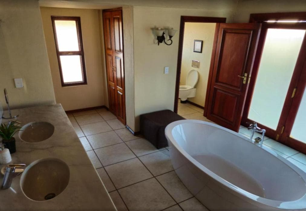 Phakela Private Game Lodge