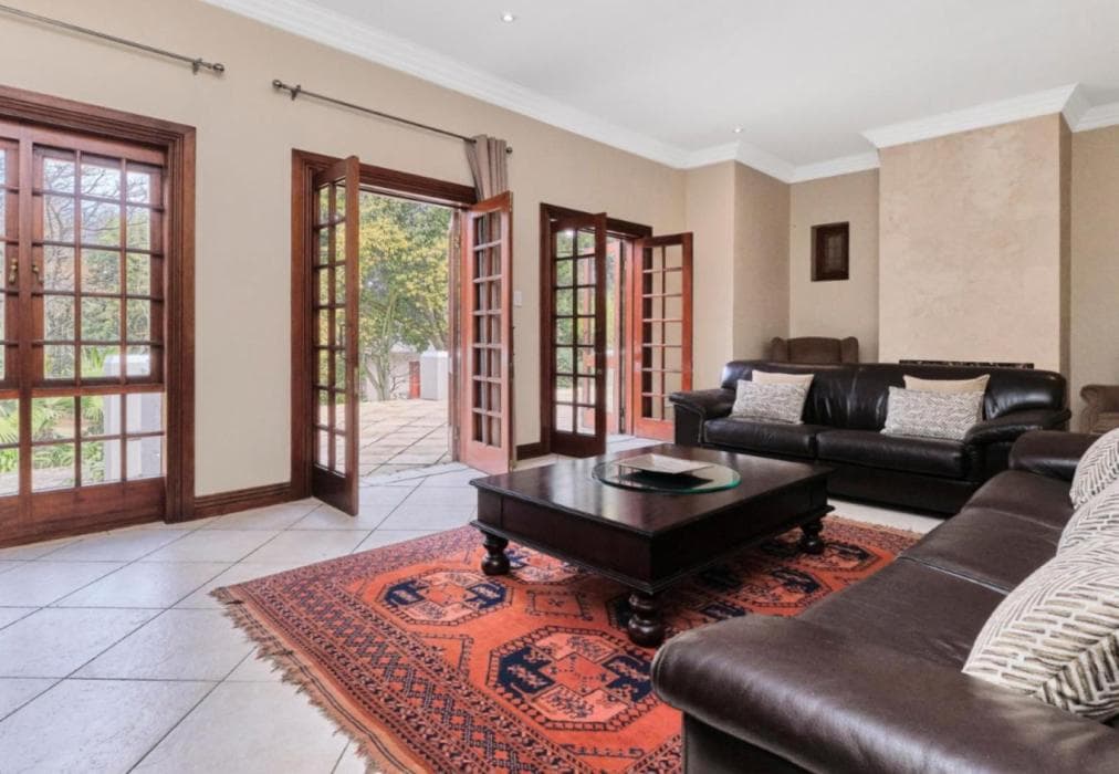 Rose Road Manor Houghton Estate