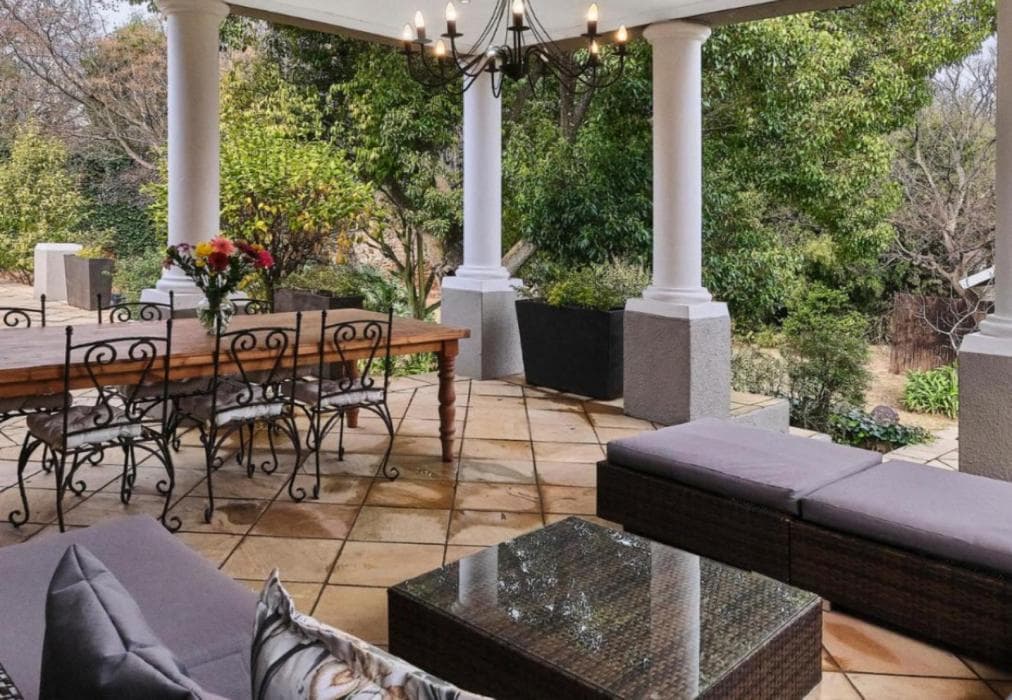 Rose Road Manor Houghton Estate