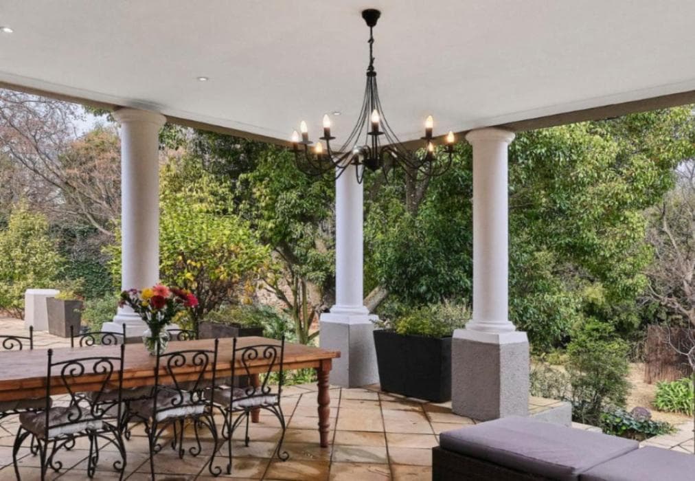 Rose Road Manor Houghton Estate