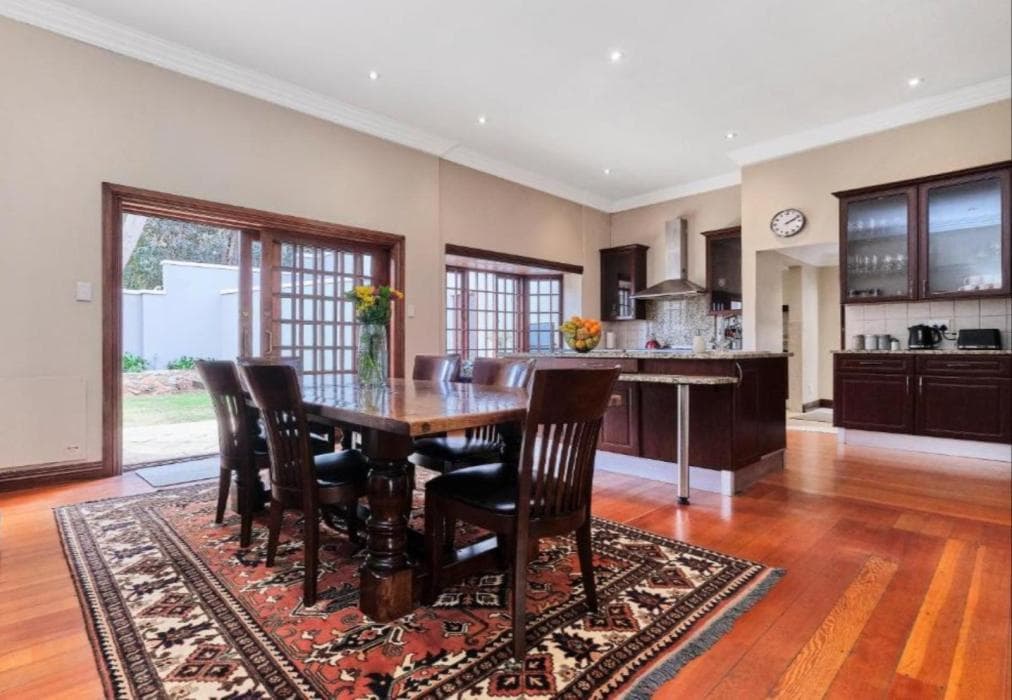 Rose Road Manor Houghton Estate