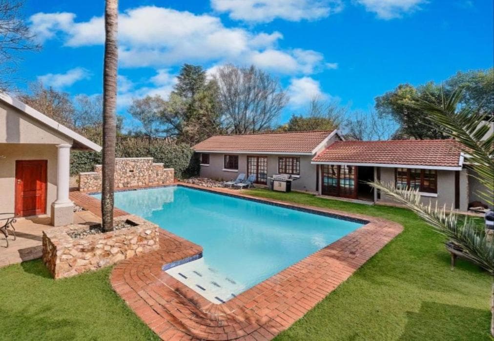 Rose Road Manor Houghton Estate