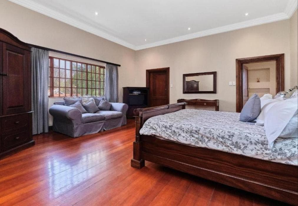 Rose Road Manor Houghton Estate