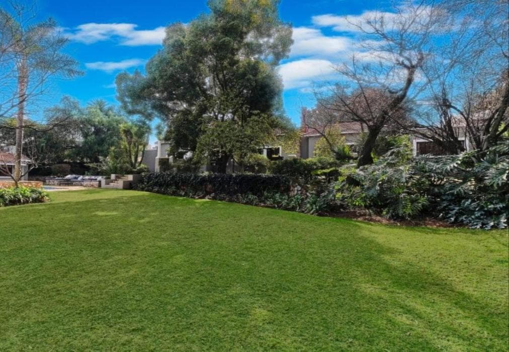 Rose Road Manor Houghton Estate