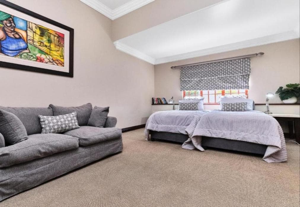 Rose Road Manor Houghton Estate