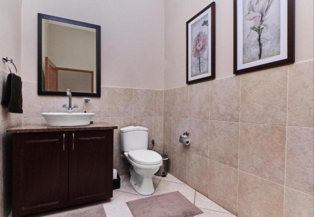 Rose Road Manor Houghton Estate