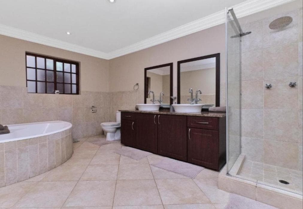 Rose Road Manor Houghton Estate