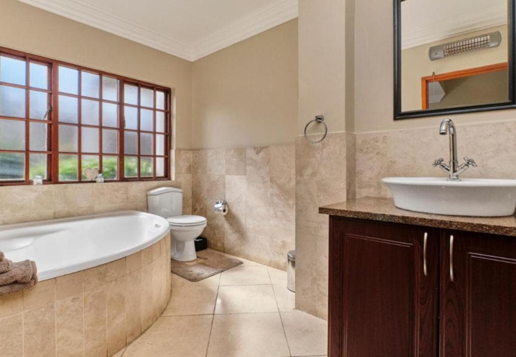 Rose Road Manor Houghton Estate