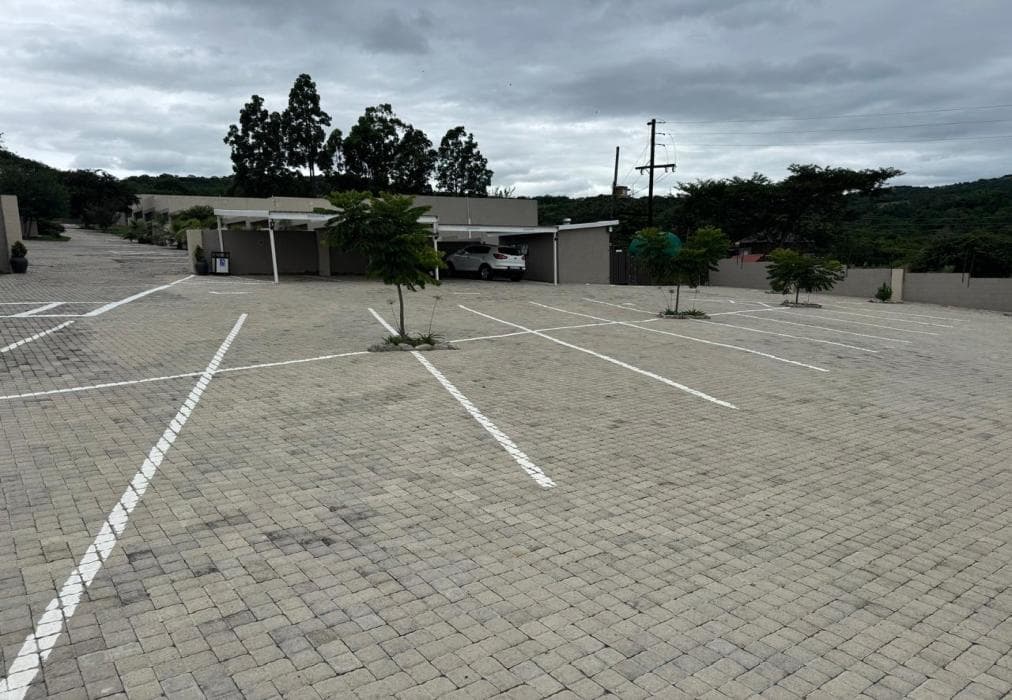 Point R40 Lodge  Self Catering