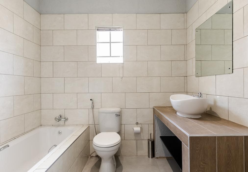 Point R40 Lodge  Self Catering