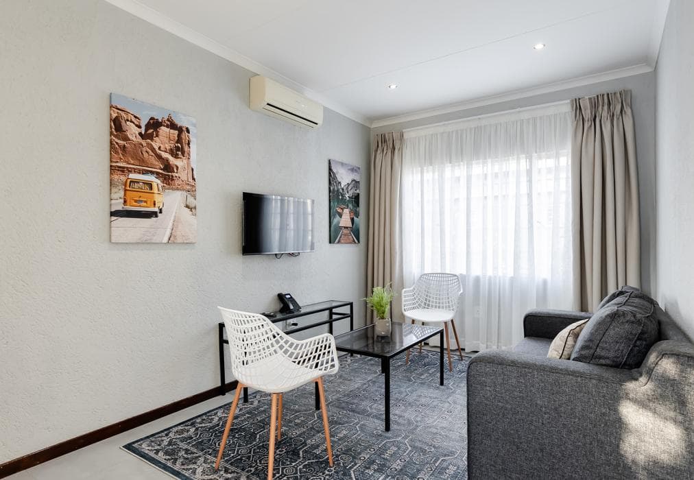 Point R40 Lodge  Self Catering