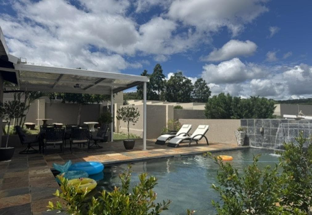 Point R40 Lodge  Self Catering