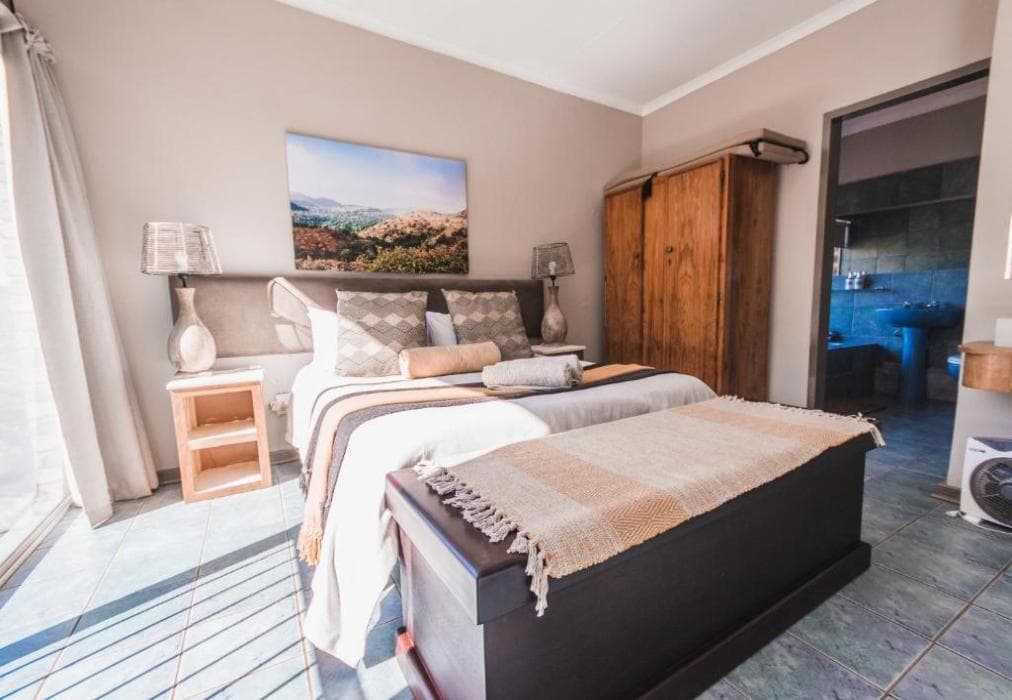 Thabela Thabeng Guest Farm