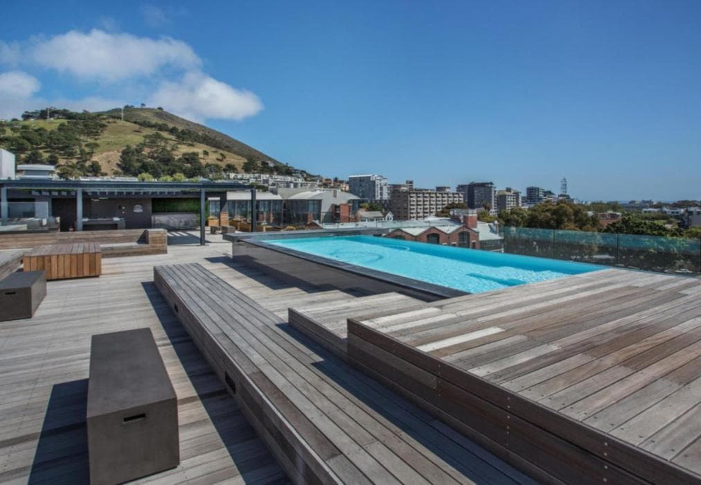 Two Bed Executive Apartments in Dockland