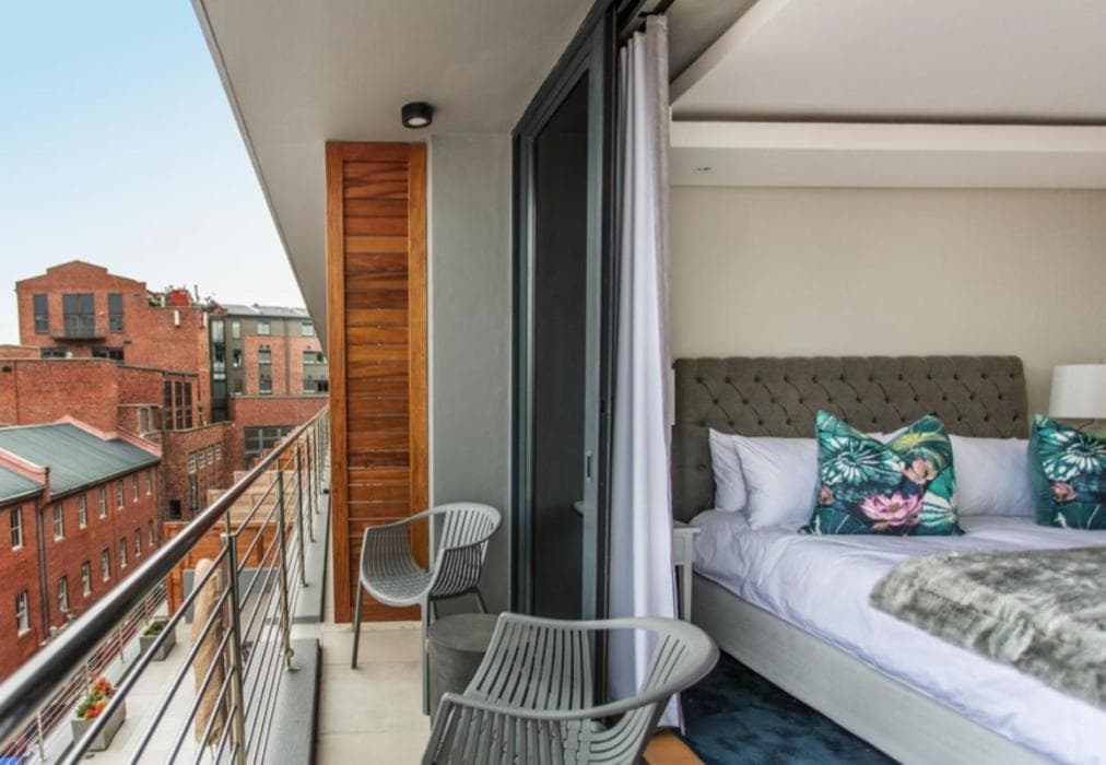 Two Bed Executive Apartments in Dockland