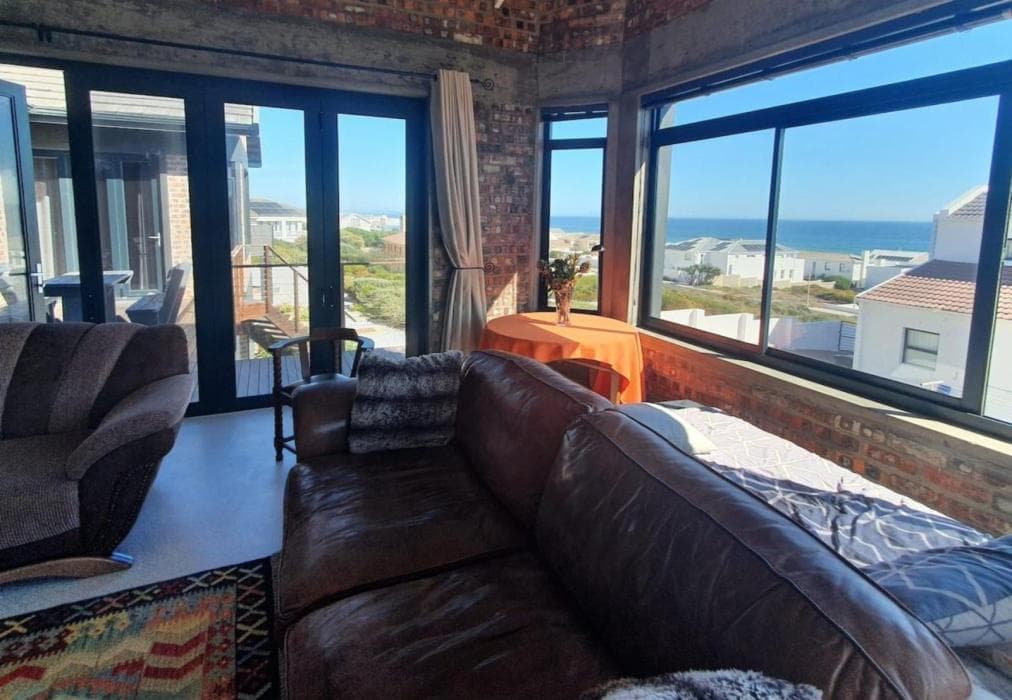 Bella Capensis and Stoepsit