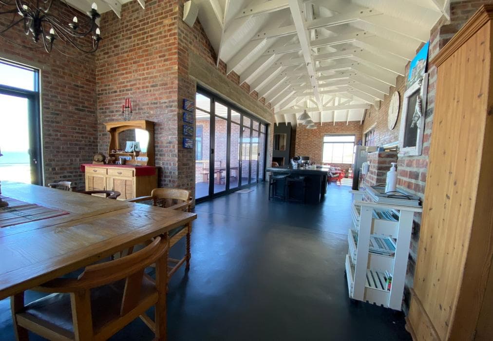 Bella Capensis and Stoepsit