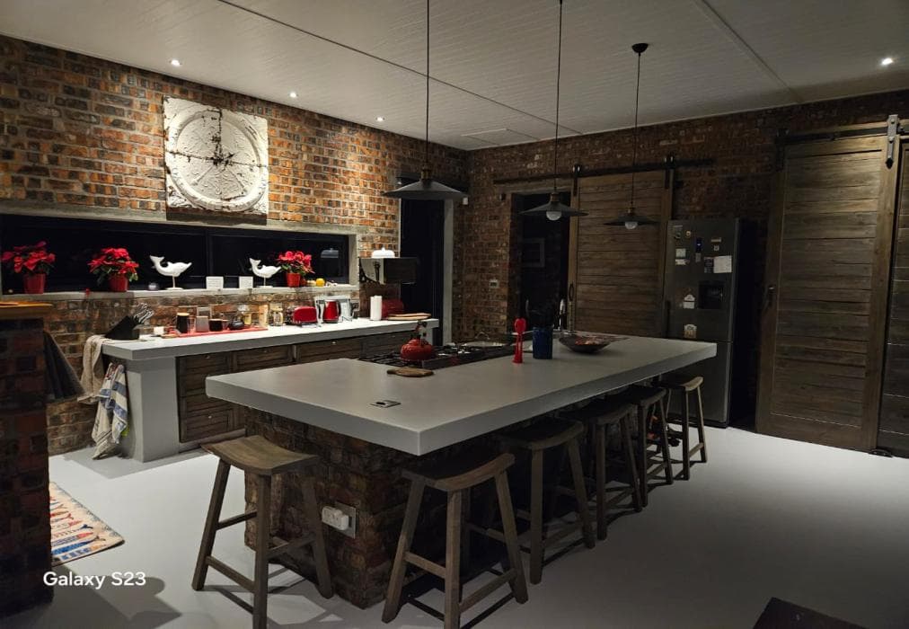 Bella Capensis and Stoepsit