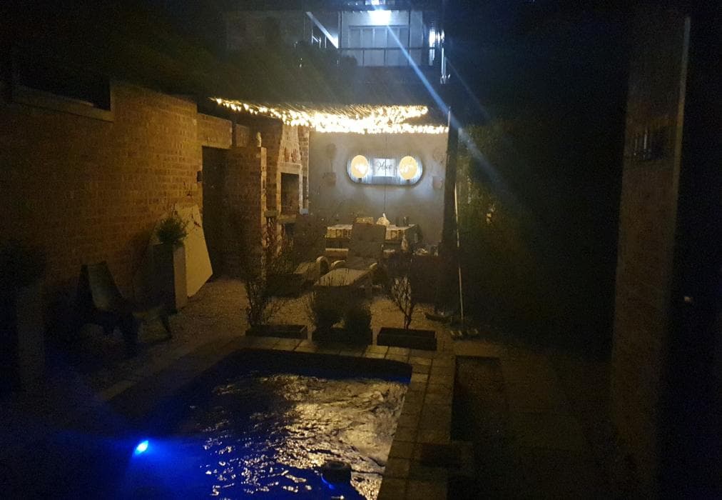 Bella Capensis and Stoepsit