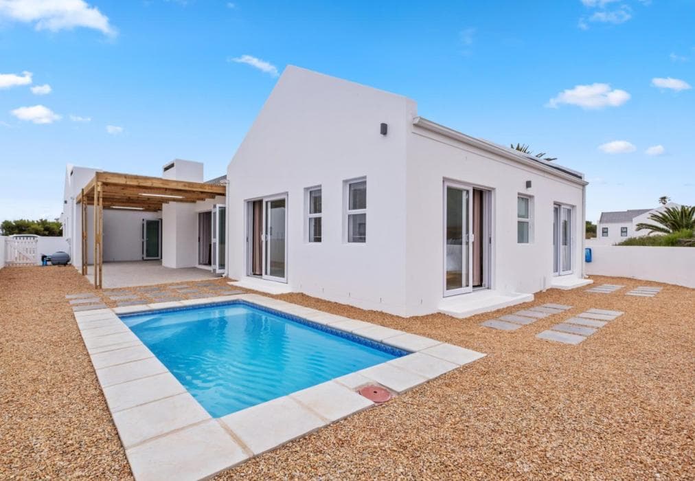 Sunlit Oasis Ocean and Golf Retreat