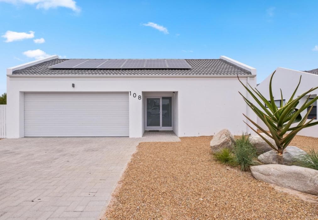 Sunlit Oasis Ocean and Golf Retreat