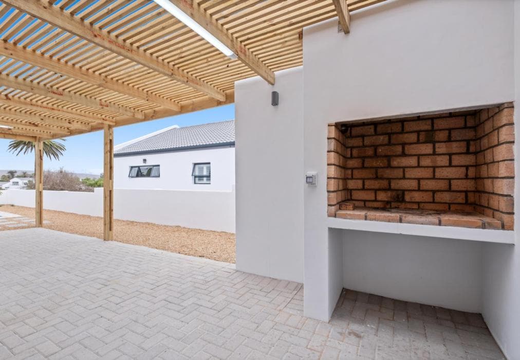 Sunlit Oasis Ocean and Golf Retreat