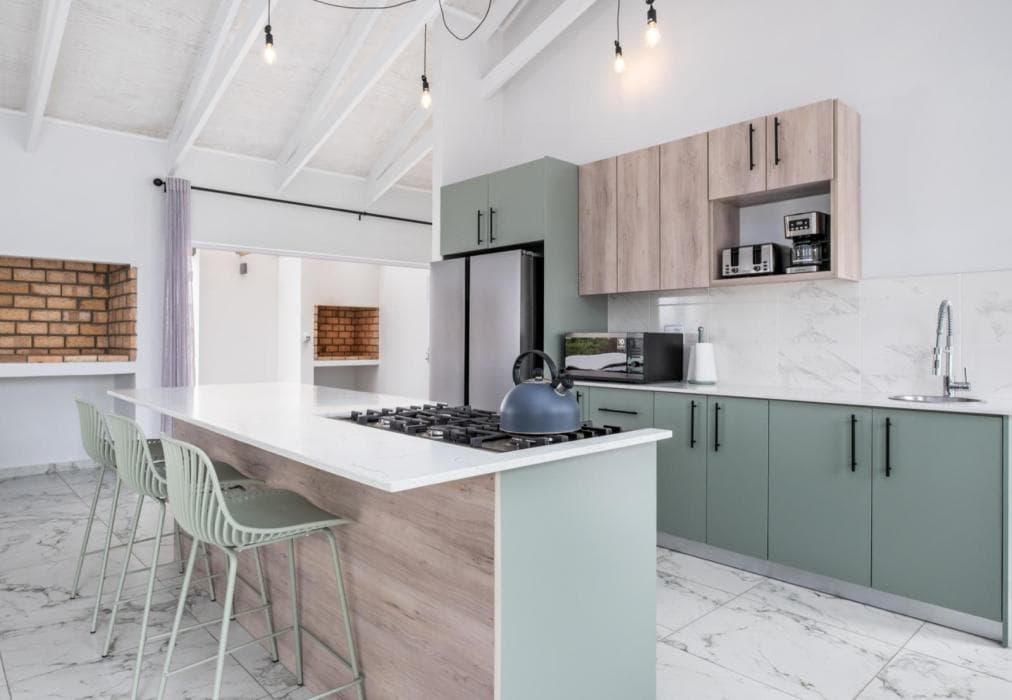 Sunlit Oasis Ocean and Golf Retreat