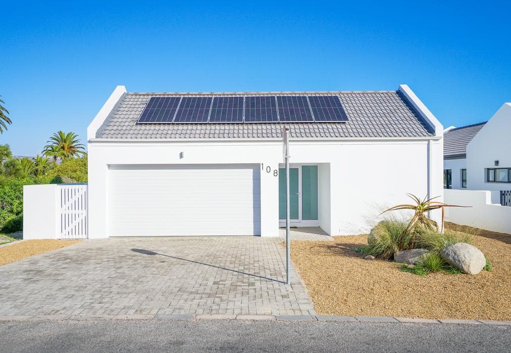 Sunlit Oasis Ocean and Golf Retreat